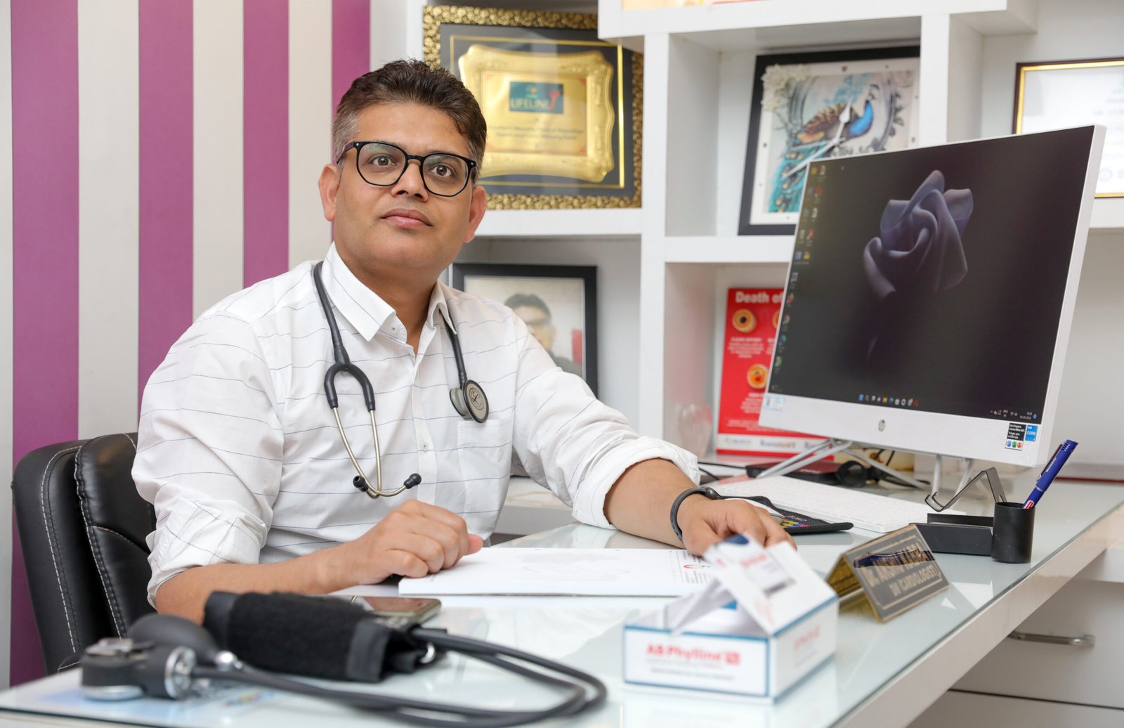 Academic and professional training background of Dr. Anshu Kabra